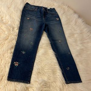 Rarely worn Chico’s Slim Leg Ankle jean with jeweled embellishments.